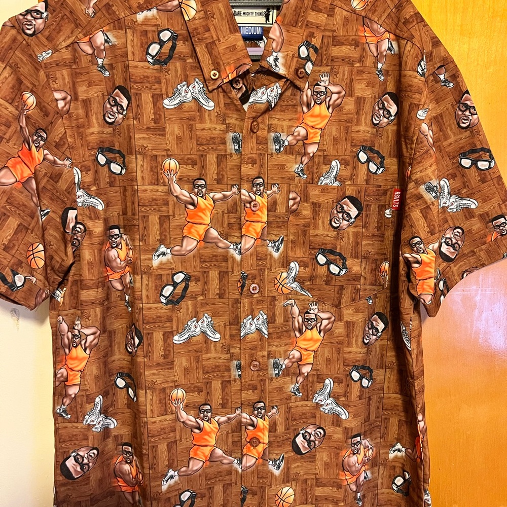 RSVLTS Spice Adams Size Medium New Never Worn Casual Button Down